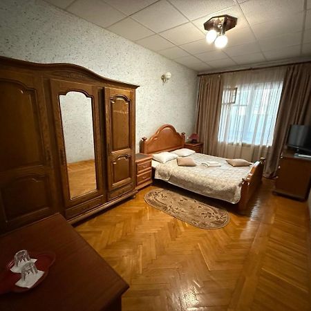 Отель Дворянский Днепр Экстерьер фото